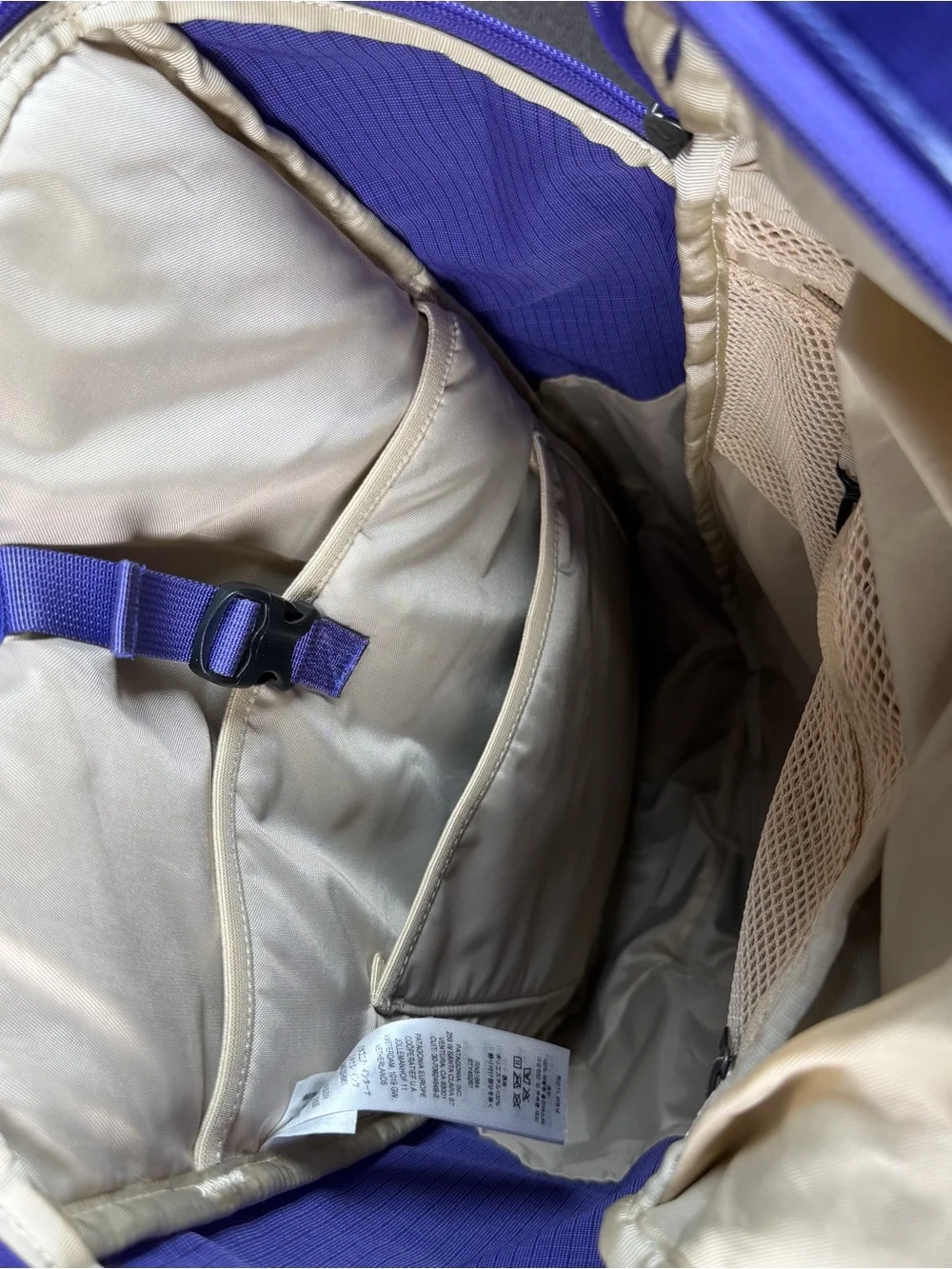 Patagonia Black Hole 25L Backpack Purple EUC